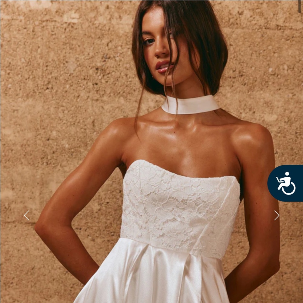 Grace loves lace Lara bridal necktie